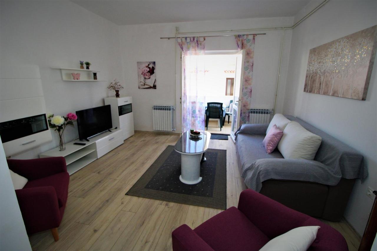 Apartments And Rooms With Parking Space Pag - 13060 Pag Town Eksteriør billede
